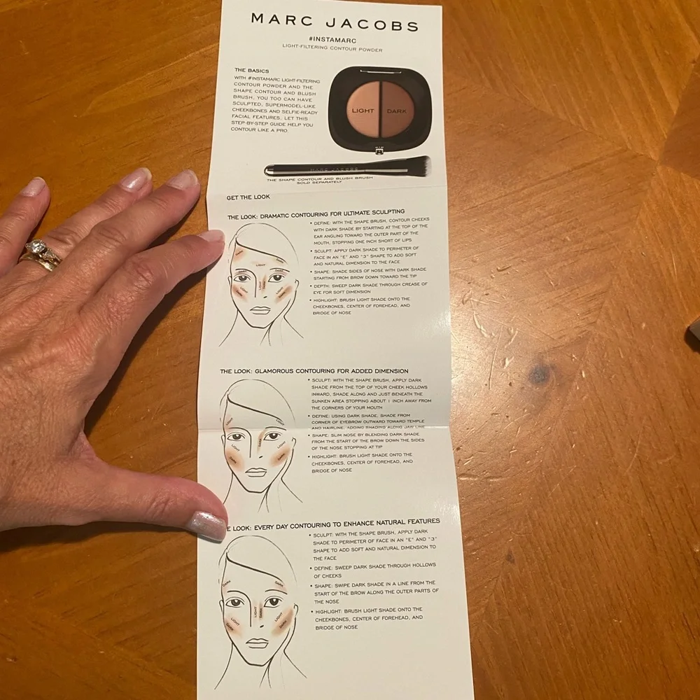Marc Jacobs Light Filtering Contour Powder